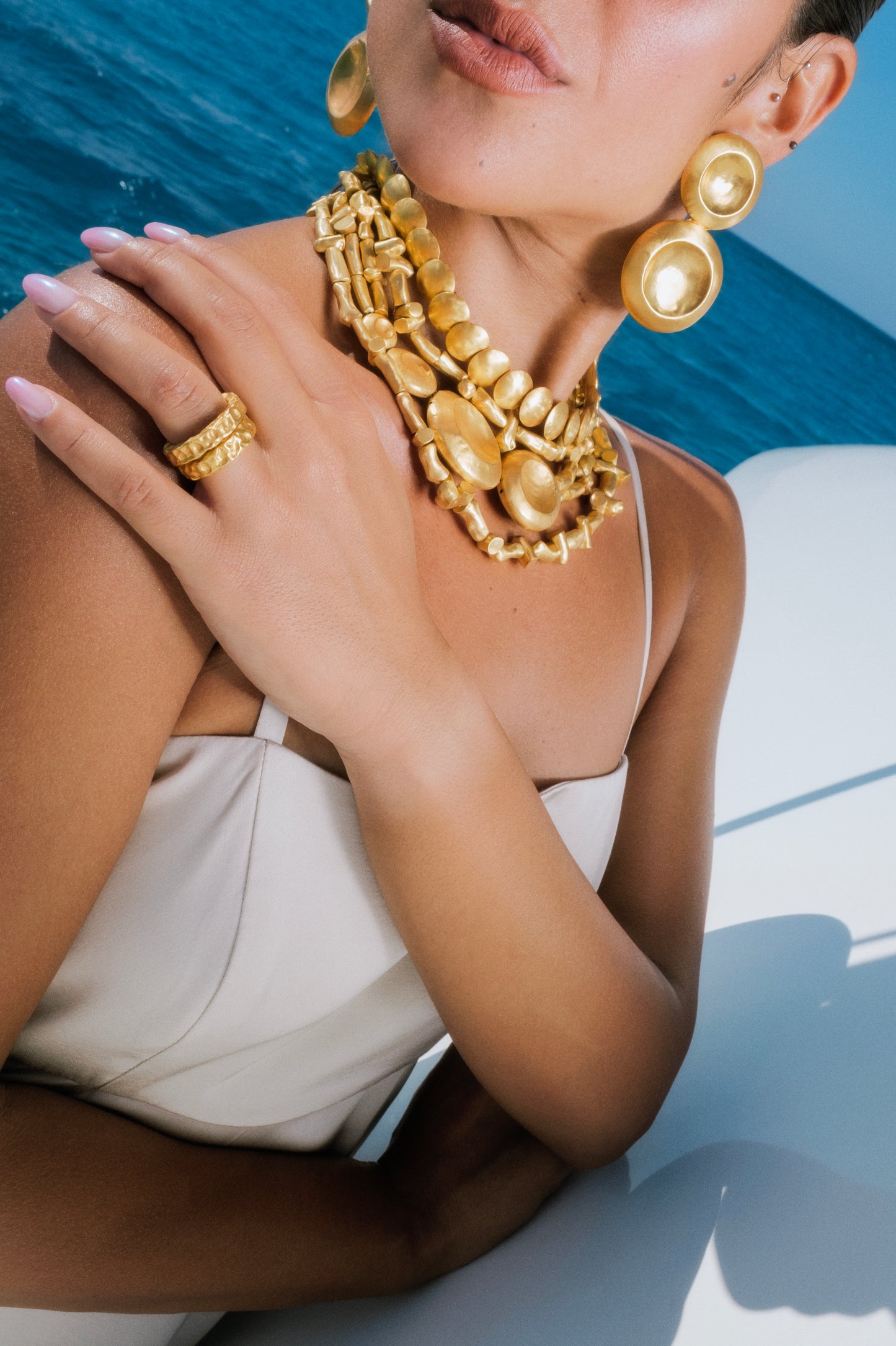 Tesoro Collection 21K Gold Pulsante Grande Earrings - Nado's Jewellery