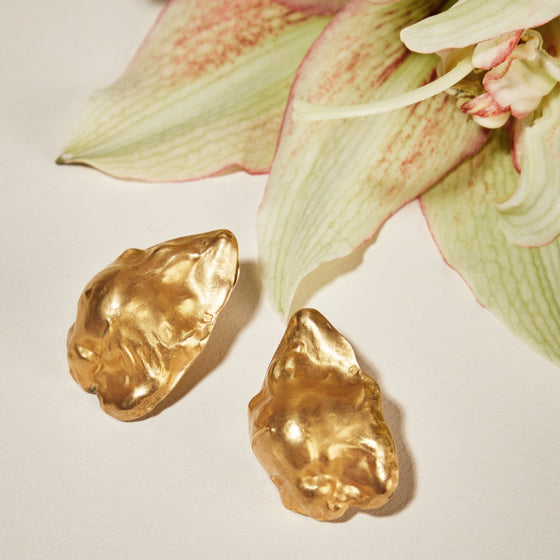 Tesoro Collection 21K Gold Oyster Shell Earrings - Nado's Jewellery