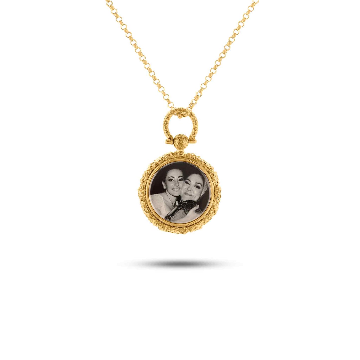 Tesoro Collection 21K Gold Picture Frame Pendant - Nado's Jewellery